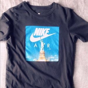 THE NIKE TEE